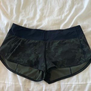Lululemon Speed Up Low Rise Short 2.5”